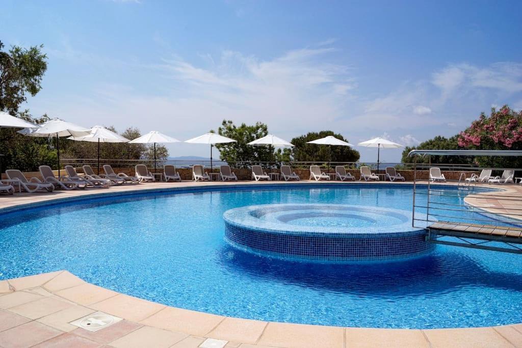 F2 Vue Mer Dans Residence Avec Piscine Ajaccio  Eksteriør billede